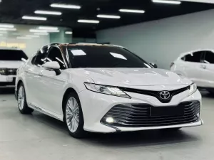 Toyota Camry 2.5Q 2020 - Bán xe Toyota Camry 2.5Q 2020, màu trắng, nhập khẩu