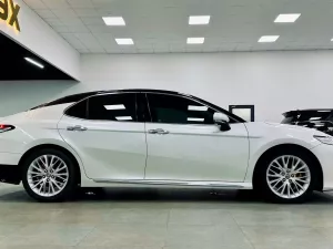 Toyota Camry 2.5Q 2020 - Bán xe Toyota Camry 2.5Q 2020, màu trắng, nhập khẩu