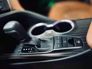 Toyota Camry 2.5Q 2020 - Bán xe Toyota Camry 2.5Q 2020, màu trắng, nhập khẩu