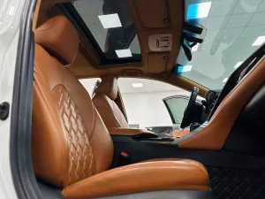 Toyota Camry 2.5Q 2020 - Bán xe Toyota Camry 2.5Q 2020, màu trắng, nhập khẩu