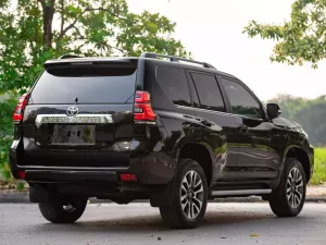 Toyota Land Cruiser Prado VX 2.7L 2023 - Bán ô tô Toyota Land Cruiser Prado VX 2.7L đời 2023, màu đen, nhập khẩu
