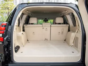Toyota Land Cruiser Prado VX 2.7L 2023 - Bán ô tô Toyota Land Cruiser Prado VX 2.7L đời 2023, màu đen, nhập khẩu