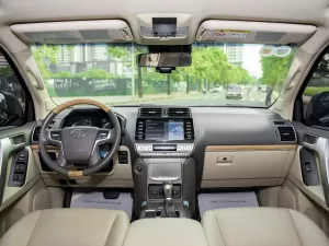 Toyota Land Cruiser Prado VX 2.7L 2023 - Bán ô tô Toyota Land Cruiser Prado VX 2.7L đời 2023, màu đen, nhập khẩu