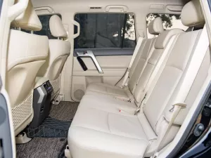 Toyota Land Cruiser Prado VX 2.7L 2023 - Bán ô tô Toyota Land Cruiser Prado VX 2.7L đời 2023, màu đen, nhập khẩu