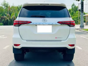 Toyota Fortuner 2.7V 4x2 AT 2025 - Bán ô tô Toyota Fortuner 2.7V 4x2 AT đời 2025, màu trắng