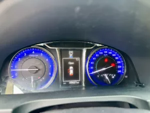 Toyota Camry 2.0E 2016 - Bán Toyota Camry 2.0E năm 2016, màu vàng, giá 580tr
