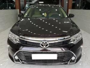 Toyota Camry 2.0E 2019 - Bán Toyota Camry 2.0E năm 2019, màu nâu