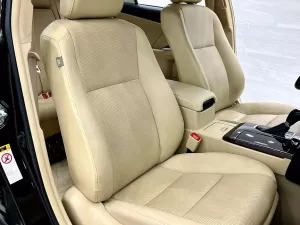 Toyota Camry 2.0E 2019 - Bán Toyota Camry 2.0E năm 2019, màu nâu