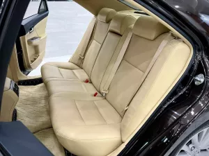 Toyota Camry 2.0E 2019 - Bán Toyota Camry 2.0E năm 2019, màu nâu