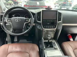 Toyota Land Cruiser VXS 2016 -  Bán xe Toyota Landcruiser VXS xuất Trung Đông màu Đen nội thất Nâu xe sản xuất năm 2016 tên cá nhân