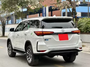 Toyota Fortuner legender 2.4L 4x2 AT 2025 - Bán ô tô Toyota Fortuner legender 2.4L 4x2 AT đời 2025, màu trắng