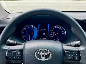 Toyota Fortuner 2.4L 4x2 MT 2023 - Cần bán xe Toyota Fortuner 2.4L 4x2 MT đời 2023, giá 855tr