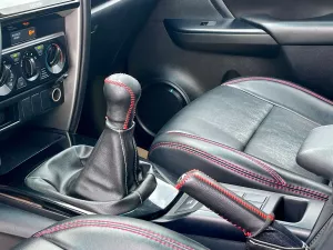 Toyota Fortuner 2.4L 4x2 MT 2023 - Cần bán xe Toyota Fortuner 2.4L 4x2 MT đời 2023, giá 855tr