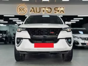 Toyota Fortuner 2.7V 4x2 AT 2018 - Cần bán xe Toyota Fortuner 2.7V 4x2 AT sản xuất 2018, màu trắng, nhập khẩu