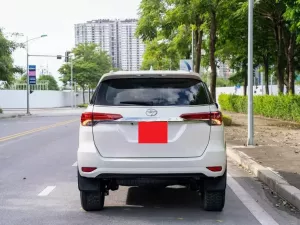 Toyota Fortuner 2.4G 4x2 AT 2020 - Bán Toyota Fortuner 2.4G 4x2 AT đời 2020, màu trắng giá cạnh tranh