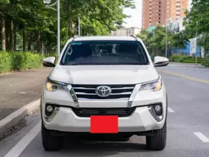Toyota Fortuner 2.4G 4x2 AT 2020 - Bán Toyota Fortuner 2.4G 4x2 AT đời 2020, màu trắng giá cạnh tranh
