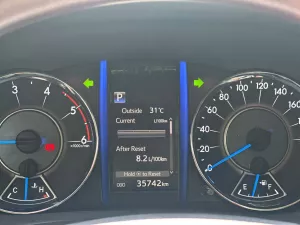 Toyota Fortuner 2.4G 4x2 AT 2020 - Bán Toyota Fortuner 2.4G 4x2 AT đời 2020, màu trắng giá cạnh tranh
