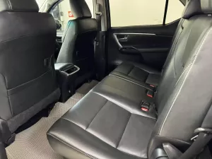 Toyota Fortuner 2.4L 4x2 AT 2023 - Cần bán Toyota Fortuner 2.4L 4x2 AT đời 2023, màu bạc giá cạnh tranh