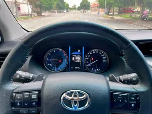 Toyota Fortuner 2.4L 4x2 AT 2023 - Cần bán Toyota Fortuner 2.4L 4x2 AT đời 2023, màu bạc giá cạnh tranh