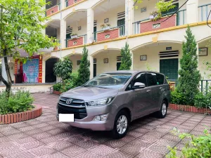 Toyota Innova 2.0E 2020 - Gia đình cần bán Toyota Innova 2.0E  2020