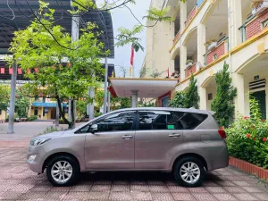 Toyota Innova 2.0E 2020 - Gia đình cần bán Toyota Innova 2.0E  2020
