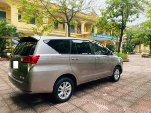 Toyota Innova 2.0E 2020 - Gia đình cần bán Toyota Innova 2.0E  2020