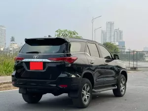 Toyota Fortuner 2.7V 4x2 AT 2020 - Bán xe Toyota Fortuner 2.7V 4x2 AT đời 2020, màu đen, nhập khẩu
