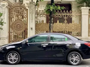 Toyota Corolla Altis 1.8G AT 2017 - Cần bán Toyota Corolla Altis 1.8G AT đời 2017, màu đen