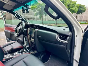 Toyota Fortuner legender 2.4L 4x2 AT 2022 - Bán xe Toyota Fortuner legender 2.4L 4x2 AT đời 2022, màu trắng, 990tr