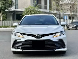 Toyota Camry 2.0Q 2024 - Cần bán xe Toyota Camry 2.0Q đời 2024, màu trắng, nhập khẩu nguyên chiếc
