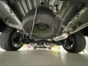 Toyota Innova Cross HEV 2.0 CVT 2024 - Cần bán Toyota Innova Cross HEV 2.0 CVT đời 2024, màu trắng, nhập khẩu, 985 triệu