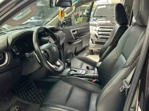 Toyota Fortuner 4x4 2021 -  Fortuner 2.4 Máy Xăng 2 cầu xe sản xuất năm 2021 Một chủ từ đầu, xe cá nhân lăn bánh 33.000Km