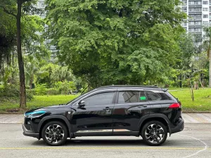 Toyota Corolla Cross 1.8V 2022 - Cần bán xe Toyota Corolla Cross 1.8V đời 2022, màu đen, nhập khẩu chính hãng, giá 668tr