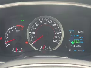 Toyota Corolla Cross 1.8V 2022 - Cần bán xe Toyota Corolla Cross 1.8V đời 2022, màu đen, nhập khẩu chính hãng, giá 668tr