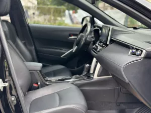 Toyota Corolla Cross 1.8V 2022 - Cần bán xe Toyota Corolla Cross 1.8V đời 2022, màu đen, nhập khẩu chính hãng, giá 668tr