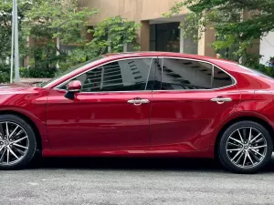 Toyota Camry 2.5Q 2024 - Bán Toyota Camry 2.5Q đời 2024, màu đỏ, xe nhập