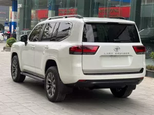 Toyota Land Cruiser LC300 2025 - TOYOTA LAND CRUISER LC300 2025 MỚI 100% XE ĐANG CÓ SẴN GIAO NGAY VÀ LUÔN 