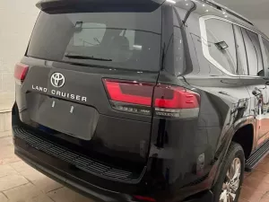 Toyota Land Cruiser LC300 2025 - TOYOTA LAND CRUISER LC300 2025 MỚI 100% XE ĐANG CÓ SẴN GIAO NGAY VÀ LUÔN 