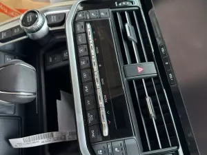 Toyota Land Cruiser LC300 2025 - TOYOTA LAND CRUISER LC300 2025 MỚI 100% XE ĐANG CÓ SẴN GIAO NGAY VÀ LUÔN 