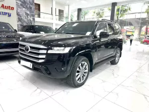 Toyota Land Cruiser LC300 2025 - Bán Xe Toyota Land Cruiser LC300 Đen nt Đen sản xuất năm 2025 tên cty xe đi có 400 Km như xe mới tinh