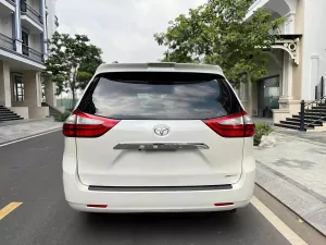 Toyota Sienna Limited 2019 - Cần bán xe Toyota Sienna Limited 2019, màu trắng, nhập khẩu Mỹ, giá tốt
