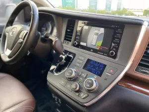 Toyota Sienna Limited 2019 - Cần bán xe Toyota Sienna Limited 2019, màu trắng, nhập khẩu Mỹ, giá tốt