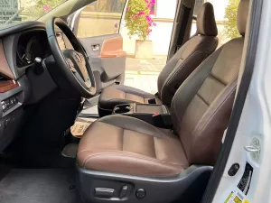 Toyota Sienna Limited 2019 - Cần bán xe Toyota Sienna Limited 2019, màu trắng, nhập khẩu Mỹ, giá tốt