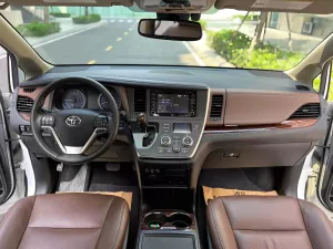 Toyota Sienna Limited 2019 - Cần bán xe Toyota Sienna Limited 2019, màu trắng, nhập khẩu Mỹ, giá tốt