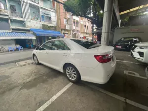 Toyota Camry 2.0E 2014 - Camry 2014 gia đình đổi xe mới cần bán