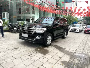 Toyota Land Cruiser LC200 2020 - 𝐓𝐨𝐲𝐨𝐭𝐚 𝐋𝐚𝐧𝐝 𝐂𝐫𝐮𝐢𝐬𝐞𝐫 𝐋𝐂𝟐𝟎𝟎 𝐒𝐚̉𝐧 𝐗𝐮𝐚̂́𝐭 𝟐𝟎𝟐𝟎 một chủ tuên cty 