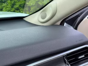 Toyota Camry Hybrid 2023 - Cần bán Toyota Camry 2.5 HV Hybrid sản xuất 2023, màu trắng, nhập khẩu