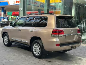 Toyota Land Cruiser 2016 - Toyota Land Cruiser LC200 Sản xuất năm 2016 Xe tên Cty. Chủ xe đi giữ gìn, cam kết xe đẹp,