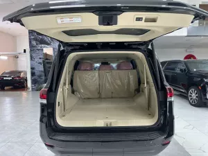 Toyota Land Cruiser LC300 2025 - TOYOTA LAND CRUISER LC300 MỚI 100% 