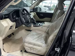 Toyota Land Cruiser LC300 2025 - TOYOTA LAND CRUISER LC300 MỚI 100% 